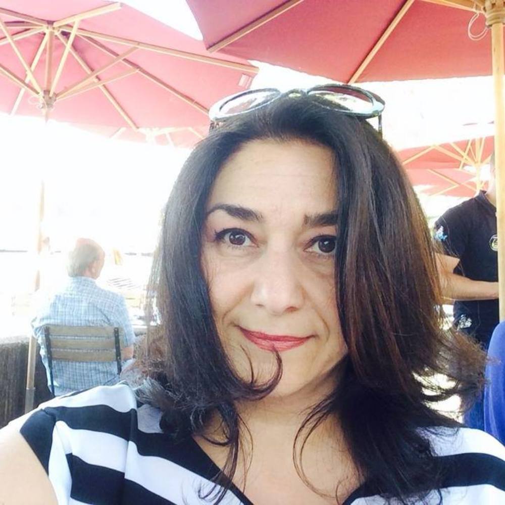 Meet your Posher, Lia